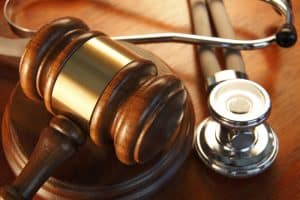 Medical Malpractice Attorney Chicago, IL with gavel and stethoscope