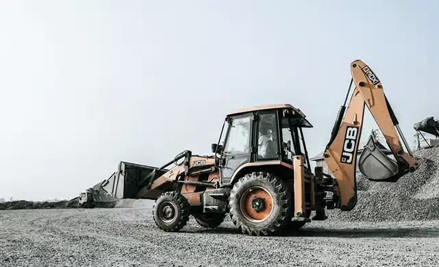 International Union of Operating Engineers (IUOE), image of yellow construction truck